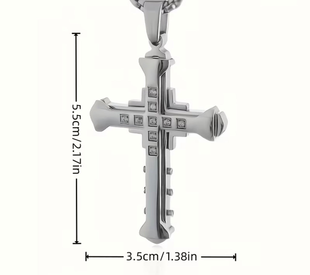 Cross pendant necklace